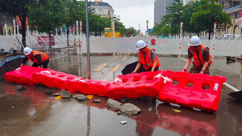 严阵以待抗台风 全力以赴保清静 | 珠海维多利亚老品牌vic集团坚守防御超强台风“苏拉”一线